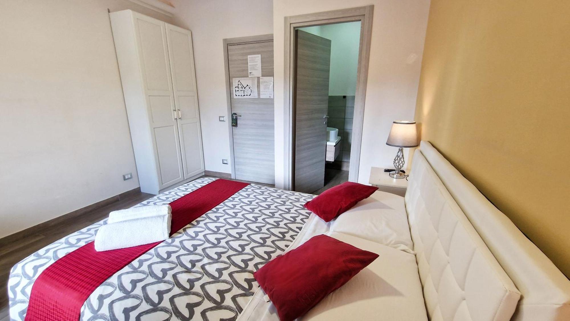 Giulya Guesthouse โรม ภายนอก รูปภาพ