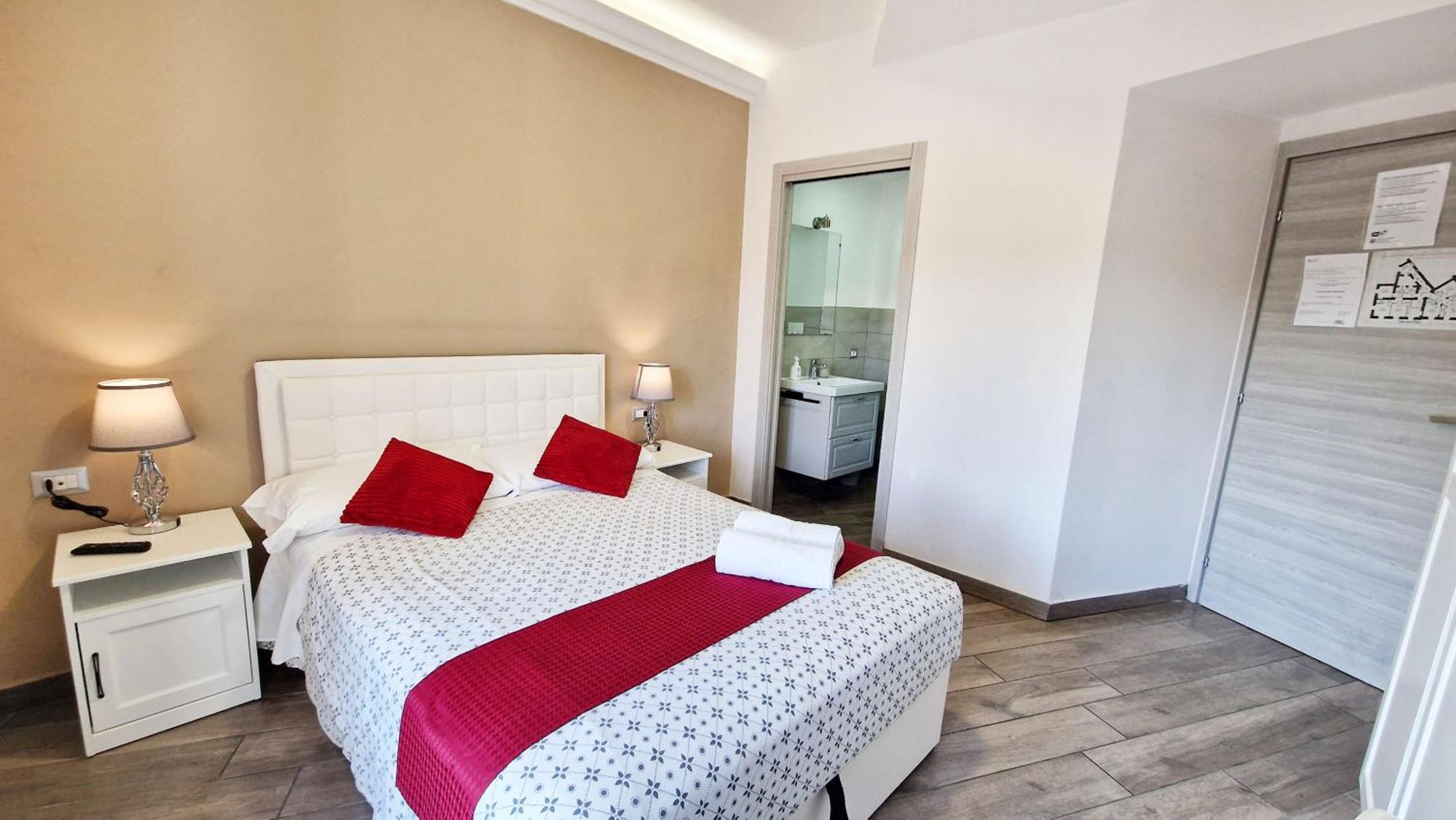 Giulya Guesthouse โรม ห้อง รูปภาพ